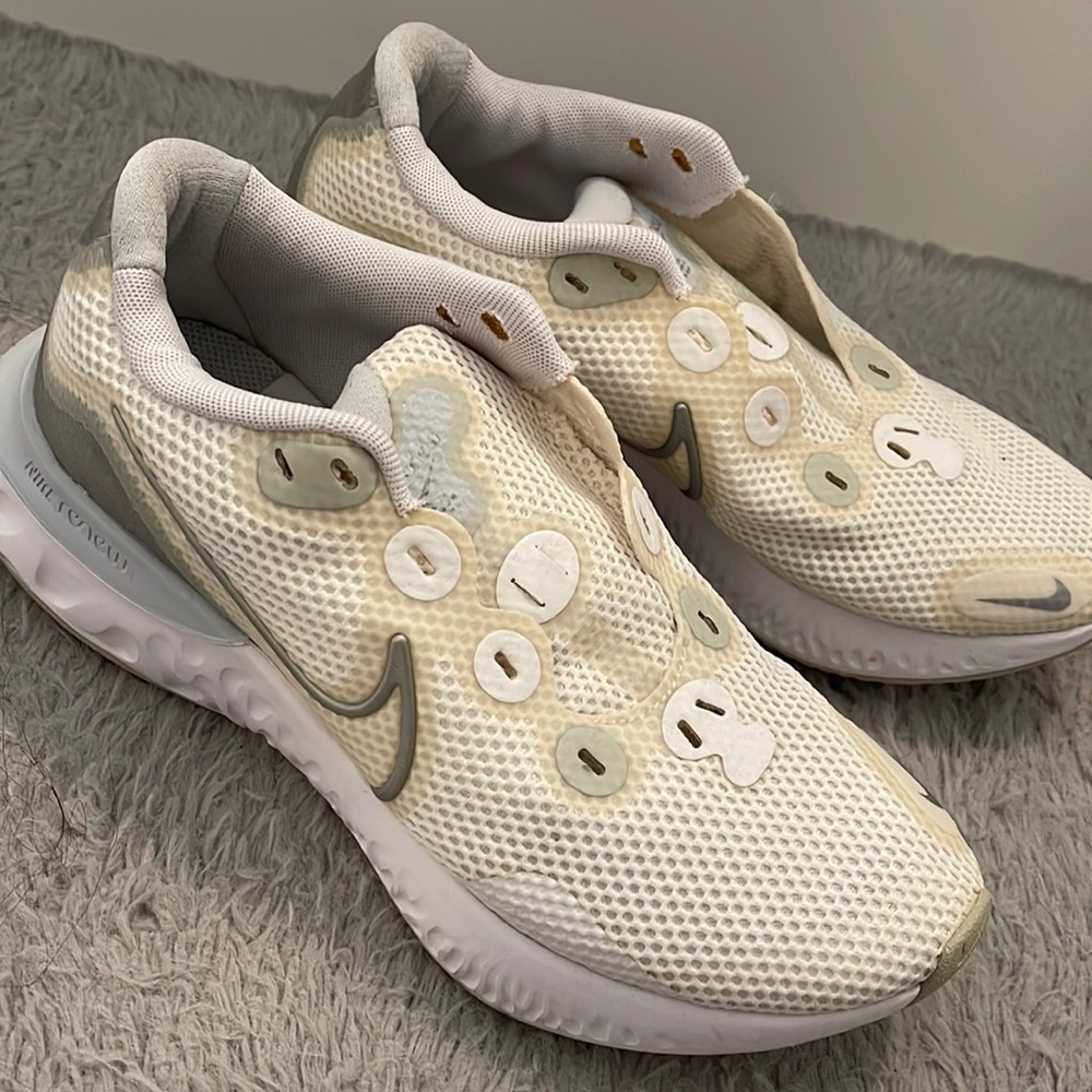 Nike gym shoes
